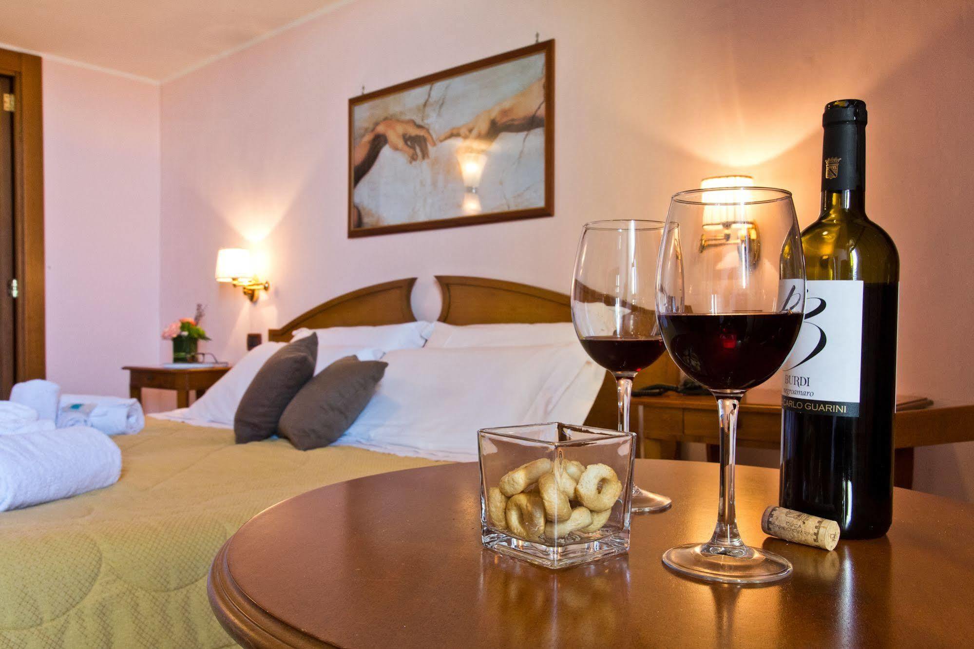 Xilhotel Галлиполи Экстерьер фото